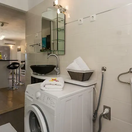 Salonas Apartman *